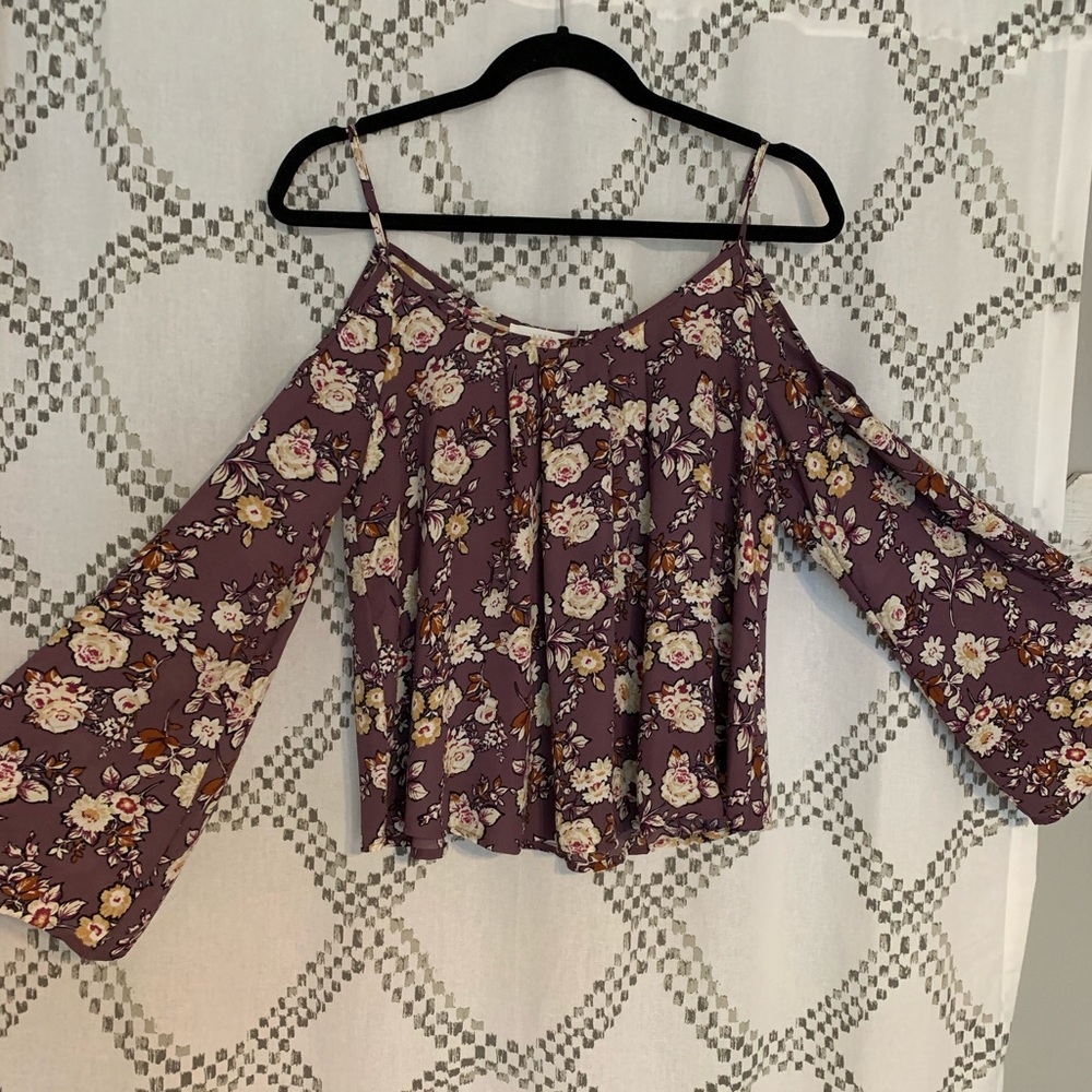 Off the shoulder Long sleeve shirt